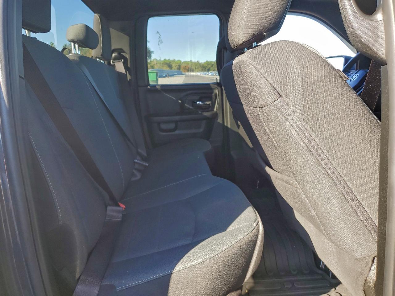 2021 RAM 1500 CLASSIC SLT photo 19