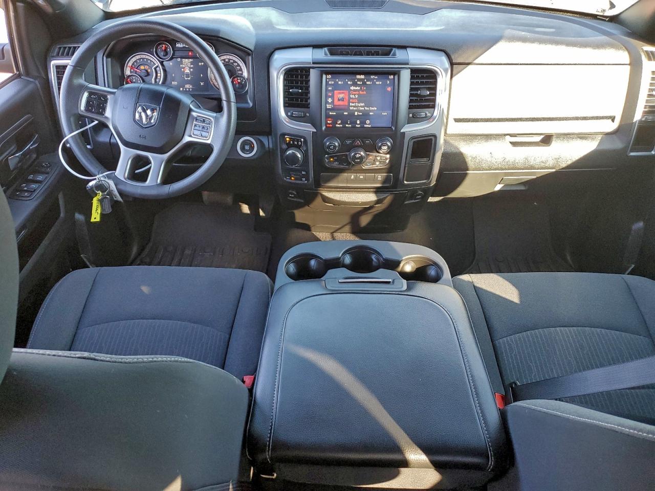 2021 RAM 1500 CLASSIC SLT photo 15