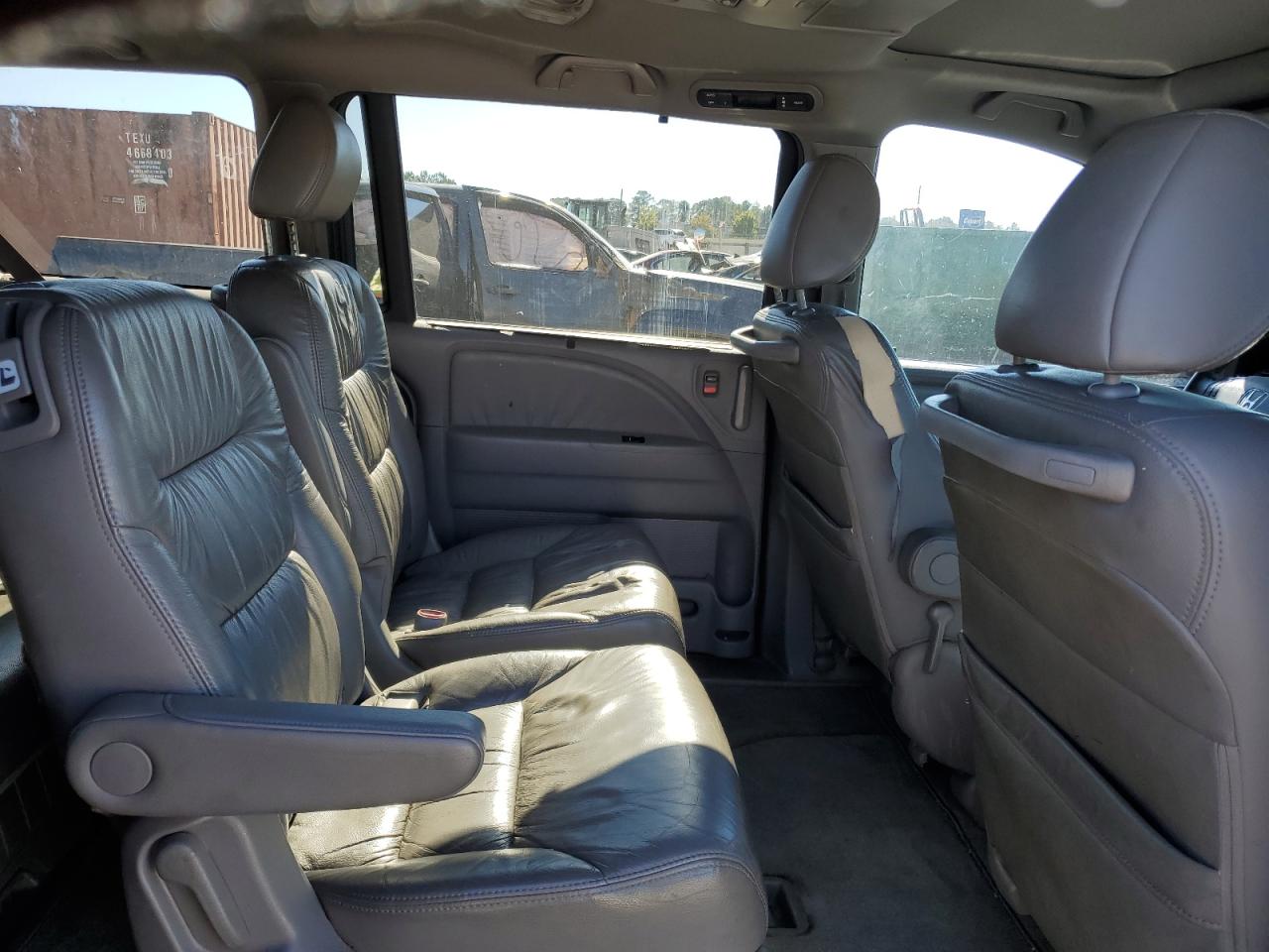 2010 HONDA ODYSSEY EXL photo 21
