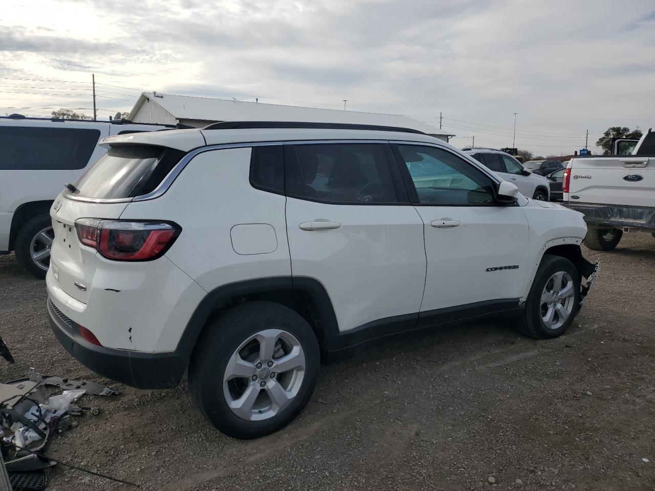 2017 JEEP COMPASS LATITUDE photo 5