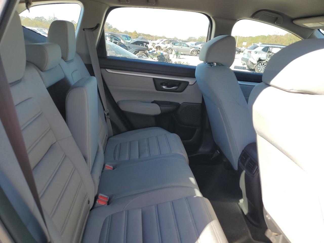 2018 HONDA CR-V LX photo 10