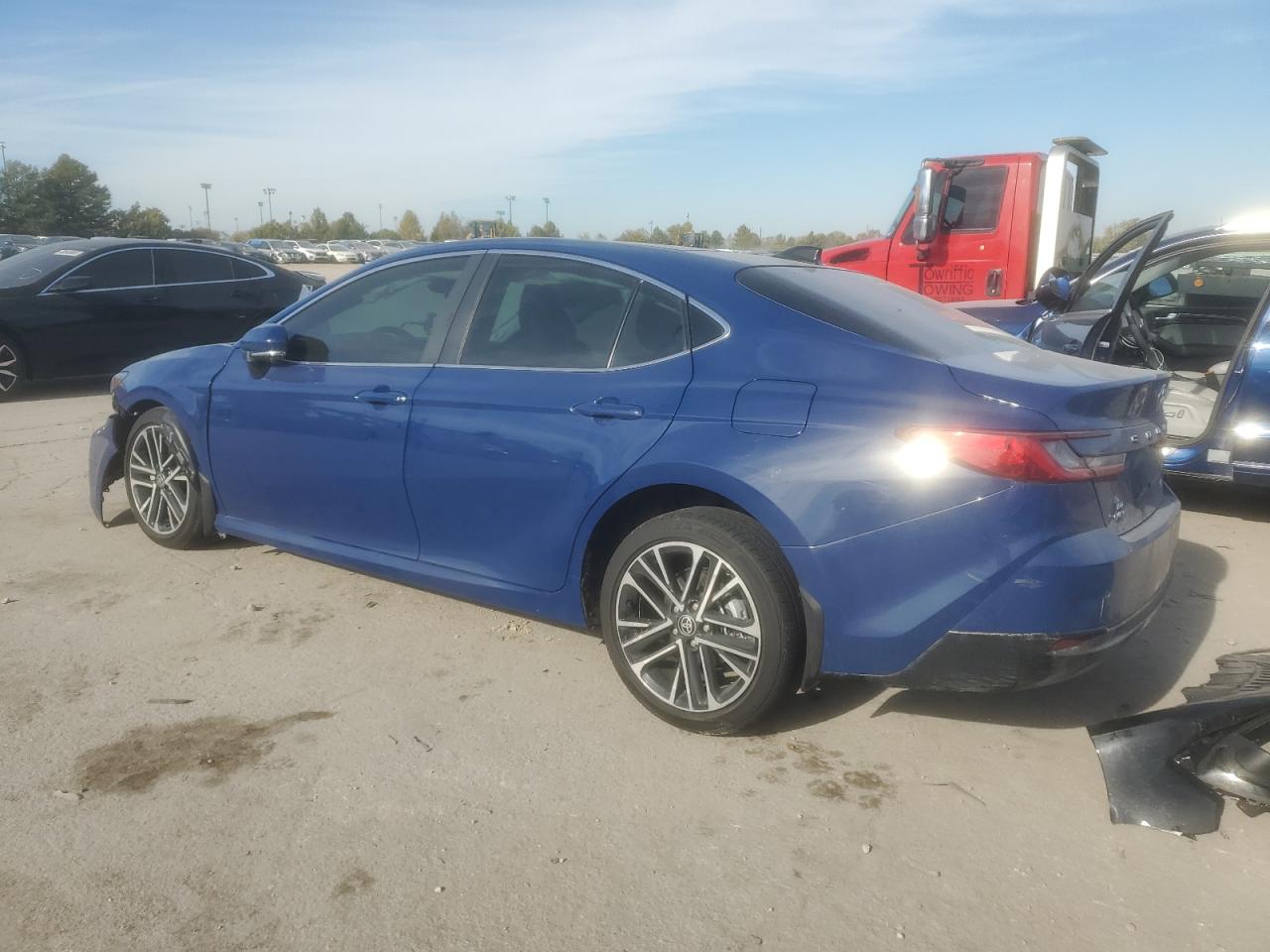2025 TOYOTA CAMRY XSE photo 3