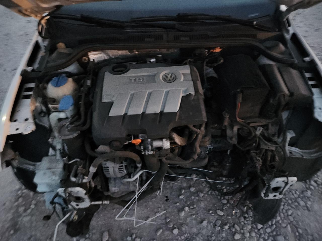 2013 VOLKSWAGEN JETTA TDI photo 11