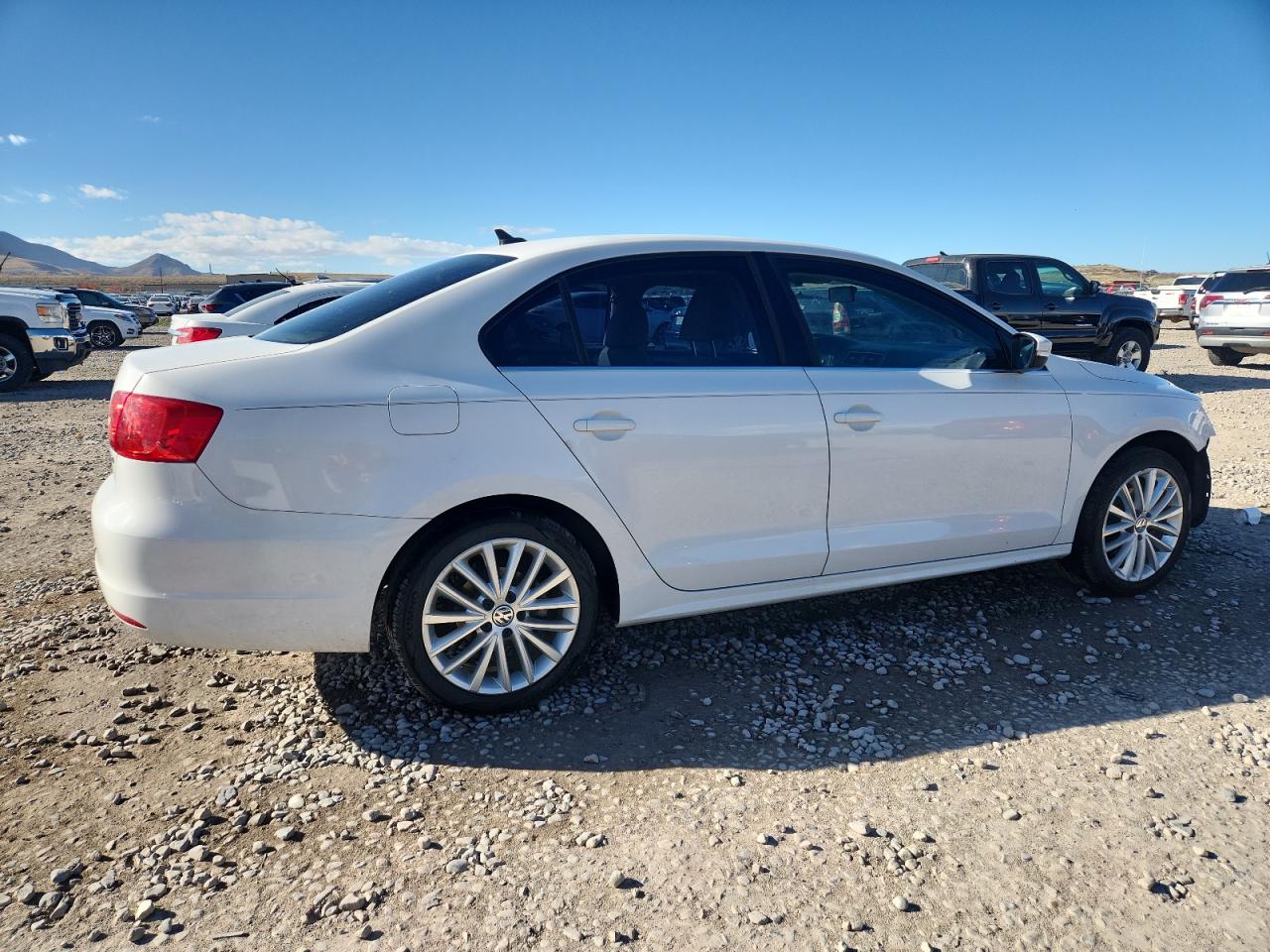 2013 VOLKSWAGEN JETTA TDI photo 3