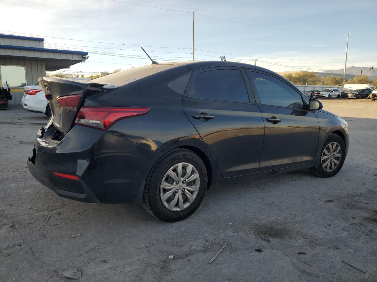 2019 HYUNDAI ACCENT SE photo 5