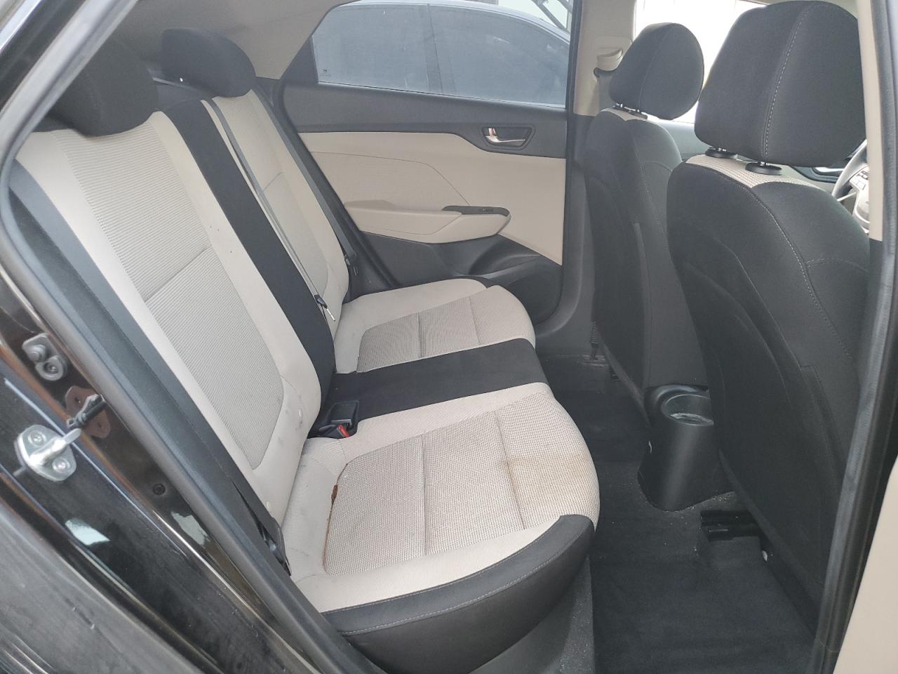 2019 HYUNDAI ACCENT SE photo 19