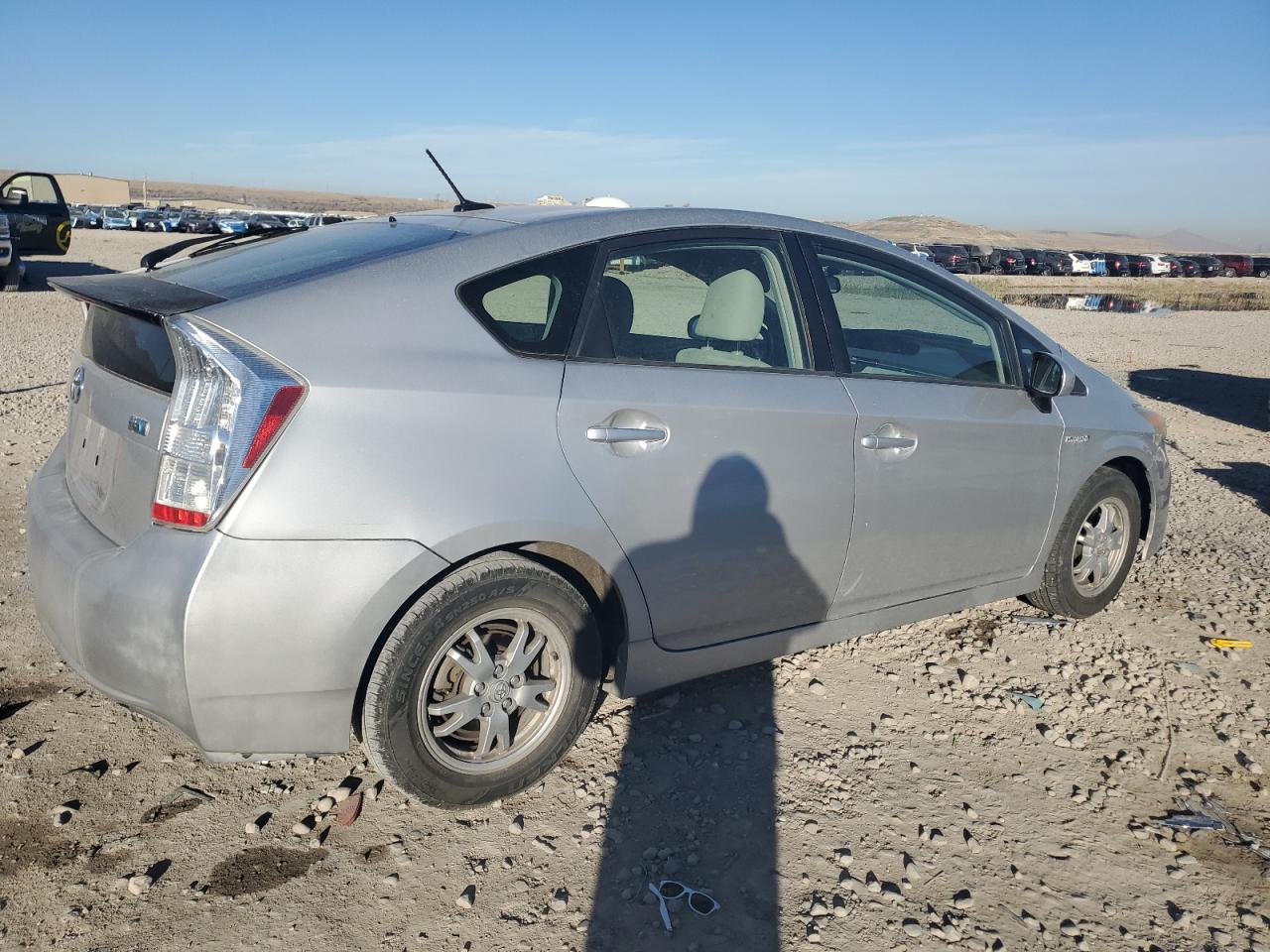 2010 TOYOTA PRIUS photo 7