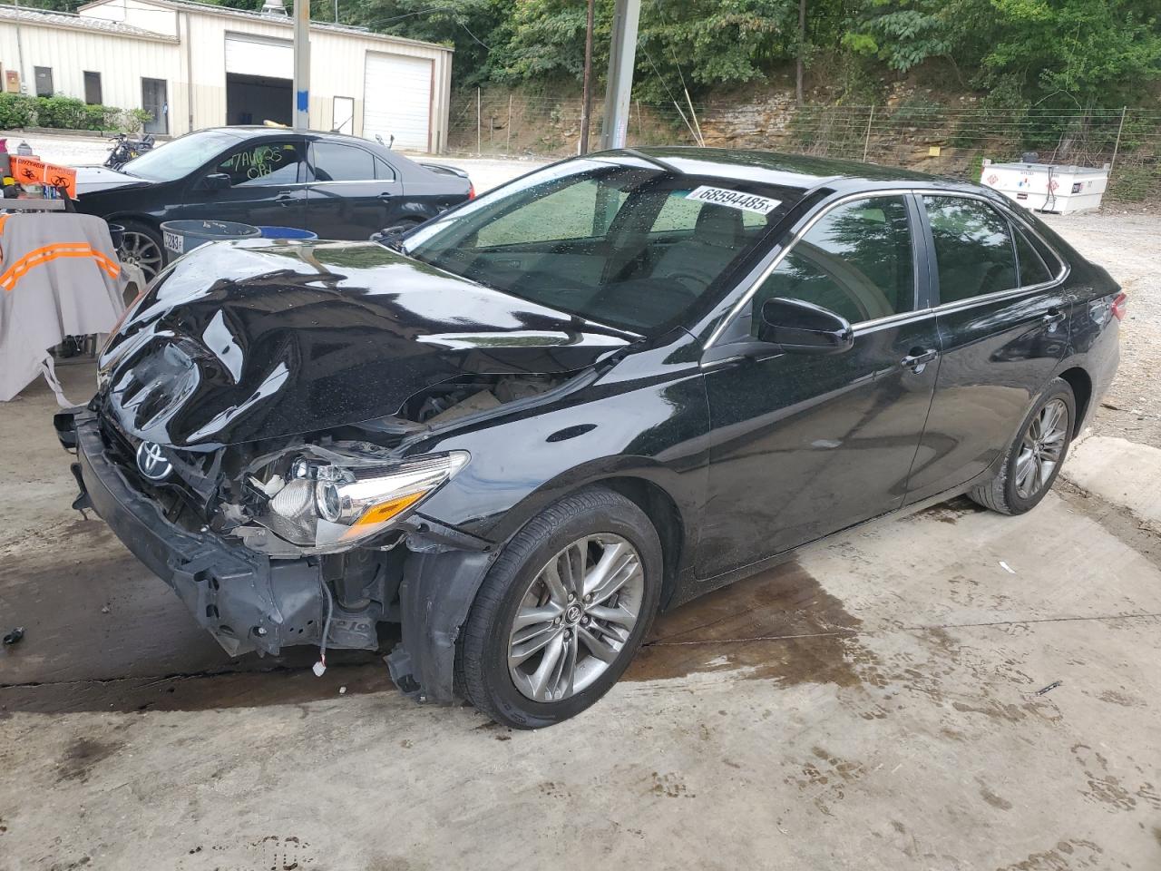 2017 TOYOTA CAMRY