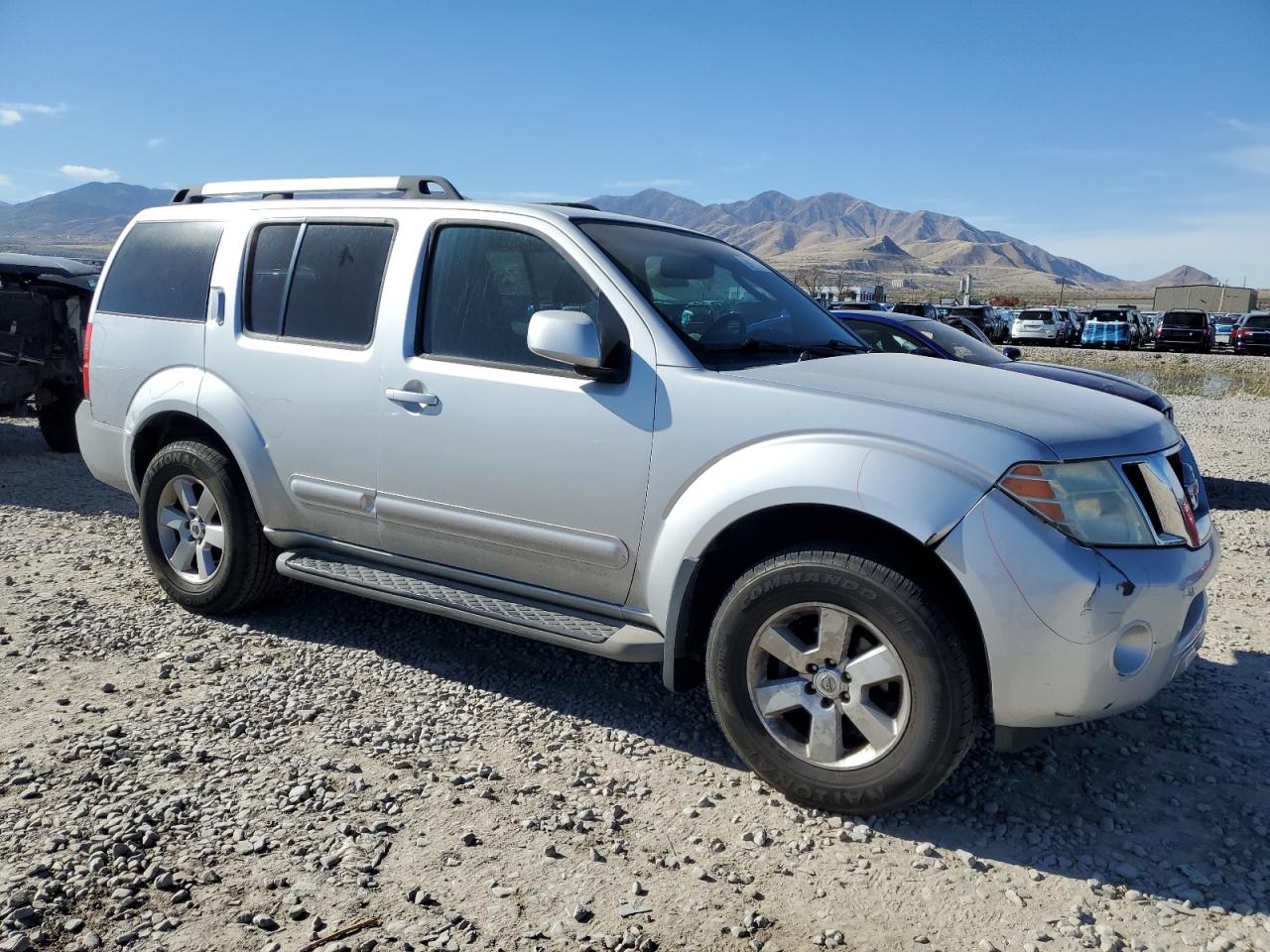 2011 NISSAN PATHFINDER S photo 4
