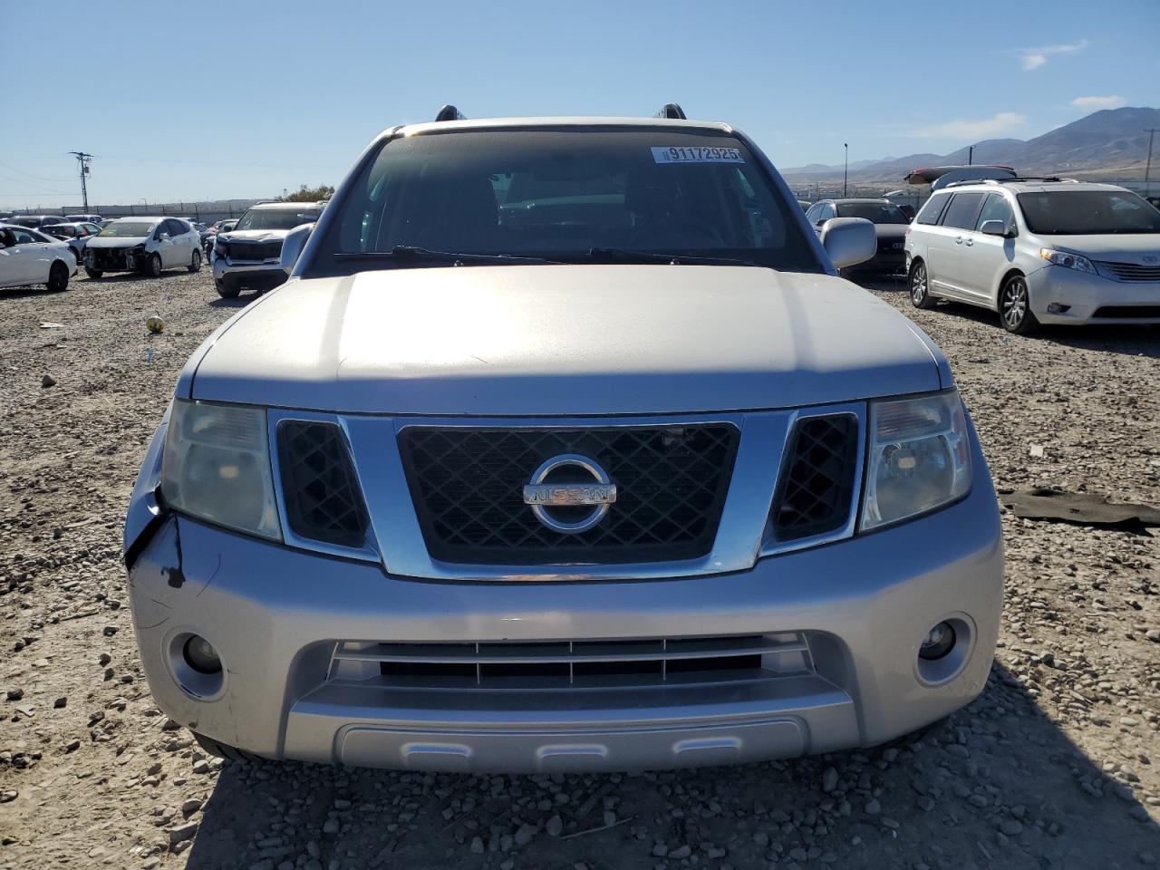 2011 NISSAN PATHFINDER S photo 5
