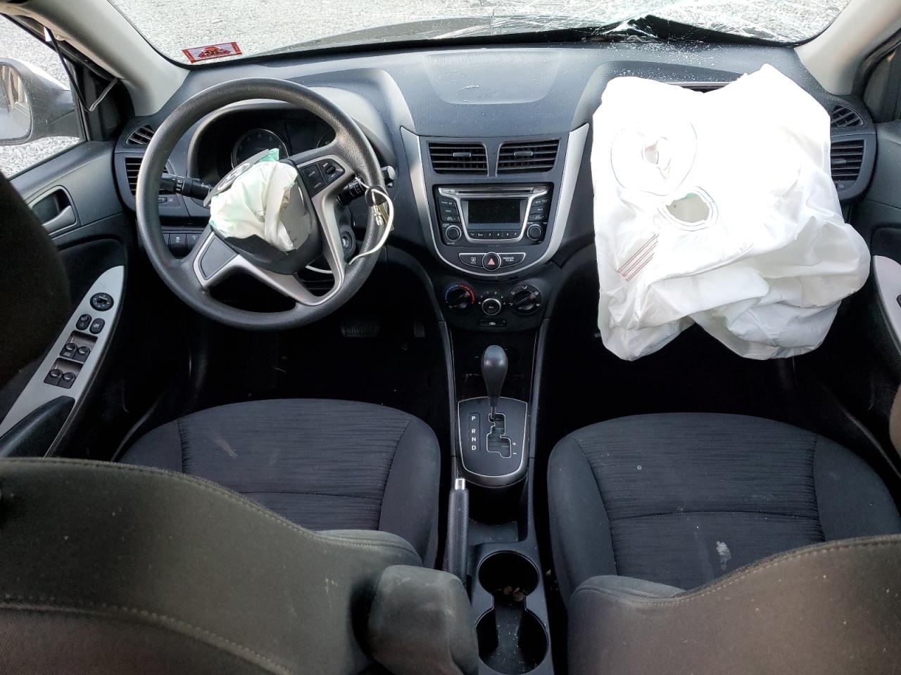 2017 HYUNDAI ACCENT SE photo 15