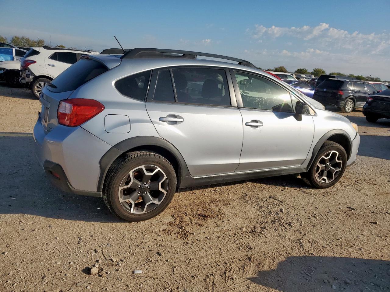 2015 SUBARU XV CROSSTREK photo 7