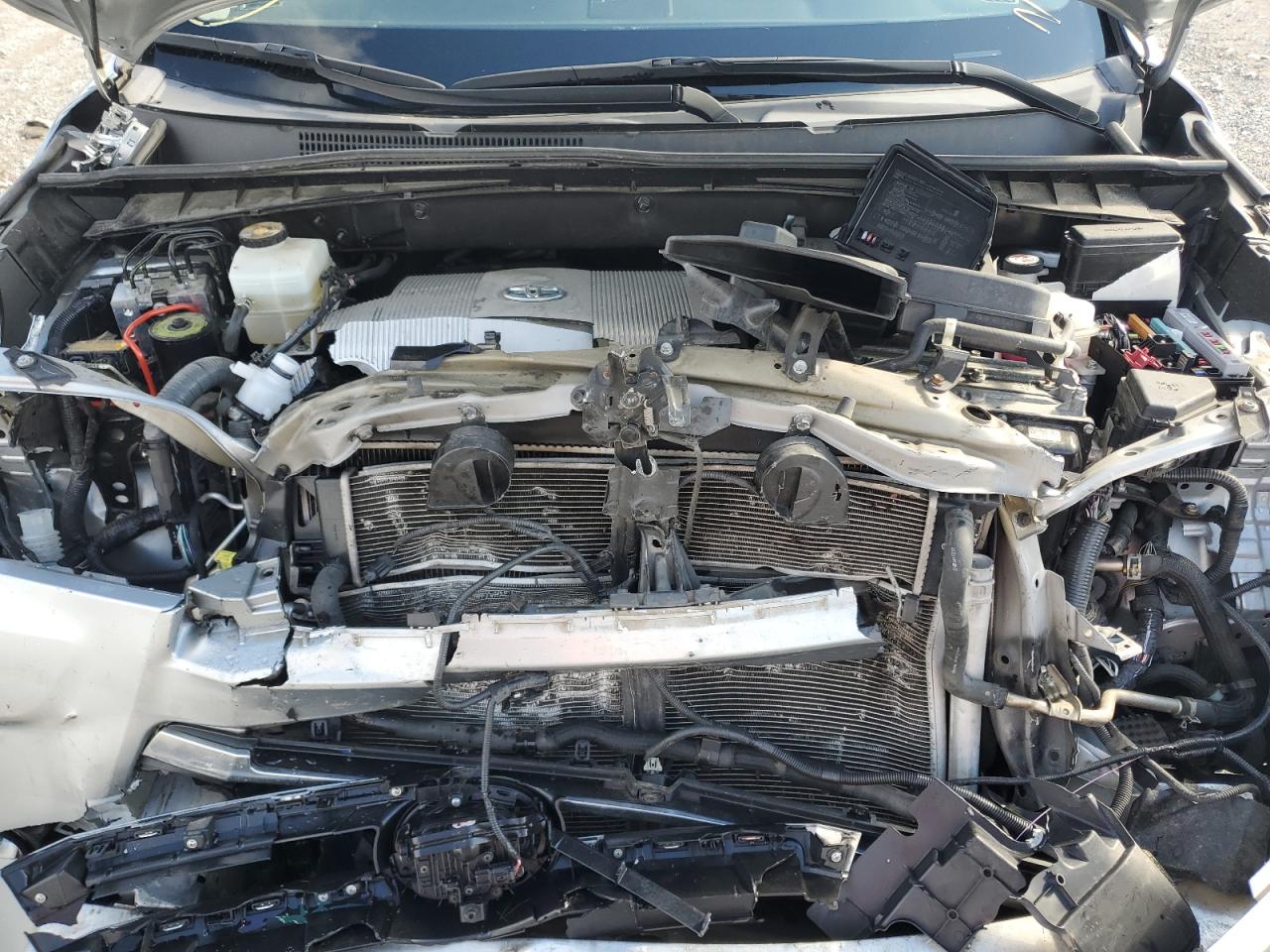 2019 TOYOTA HIGHLANDER HYBRID LIMITED PLATINUM photo 21
