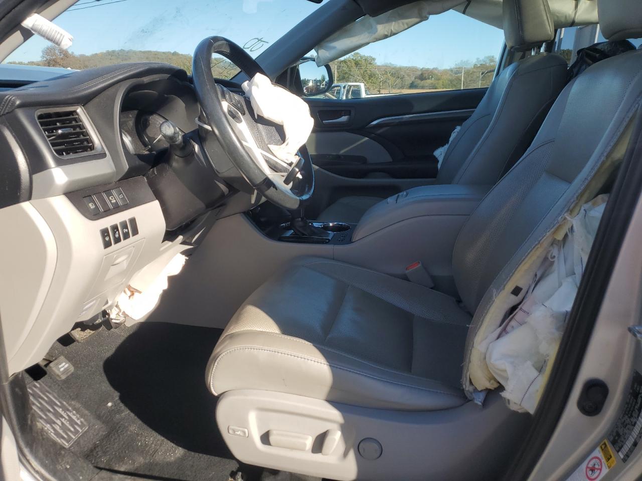 2019 TOYOTA HIGHLANDER HYBRID LIMITED PLATINUM photo 13