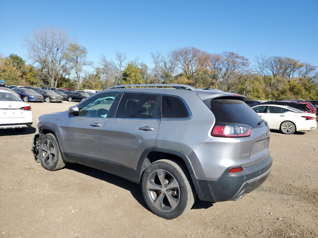 2019 JEEP CHEROKEE photo 2