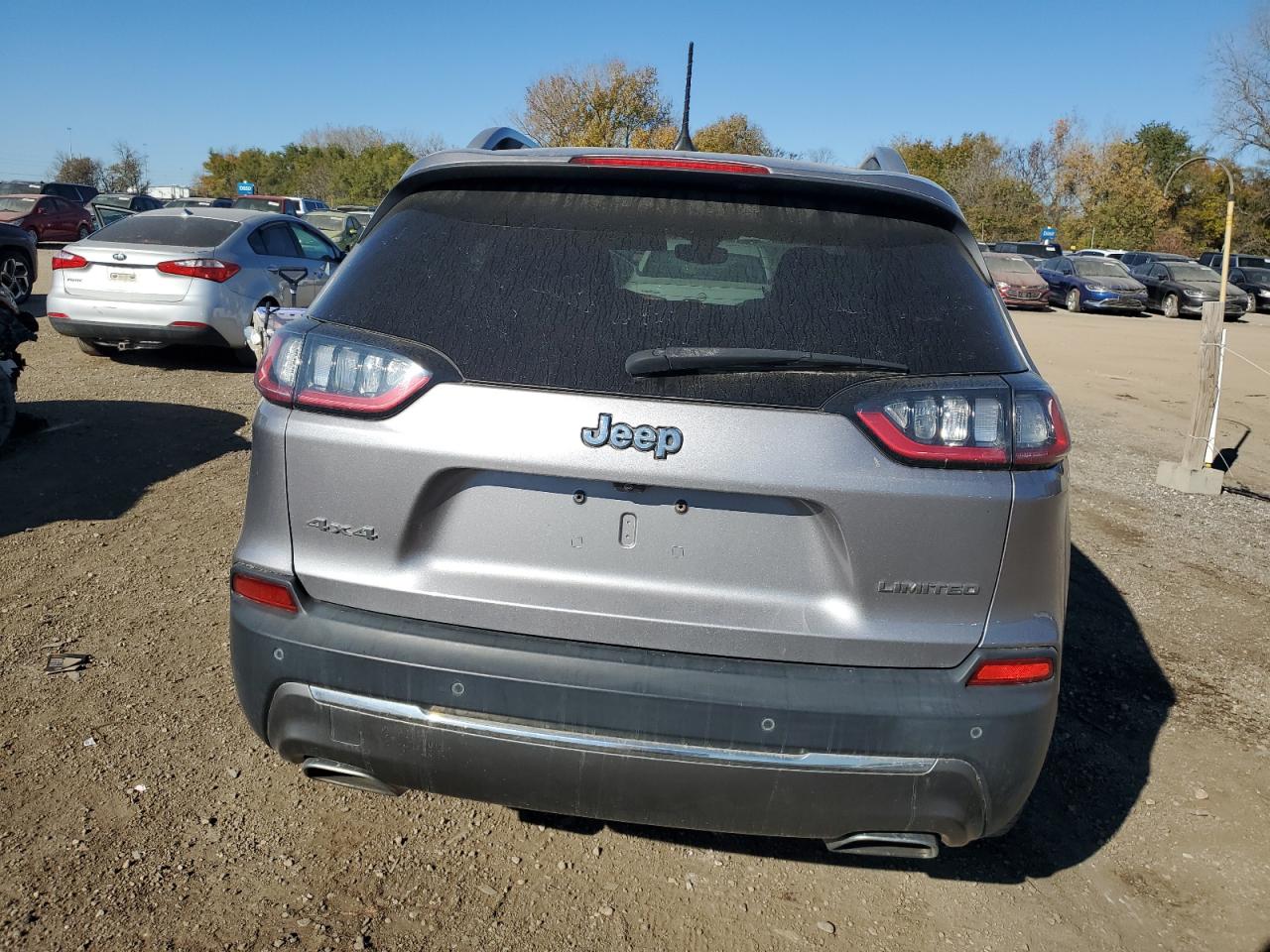 2019 JEEP CHEROKEE photo 6