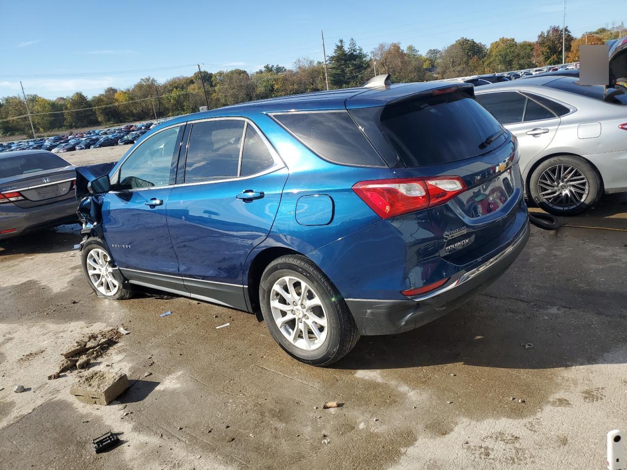 2020 CHEVROLET EQUINOX LT photo 2