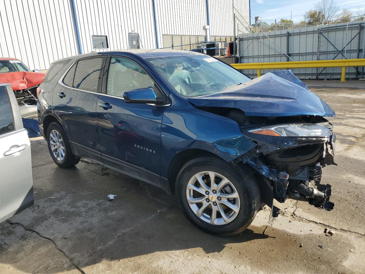 2020 CHEVROLET EQUINOX LT photo 4