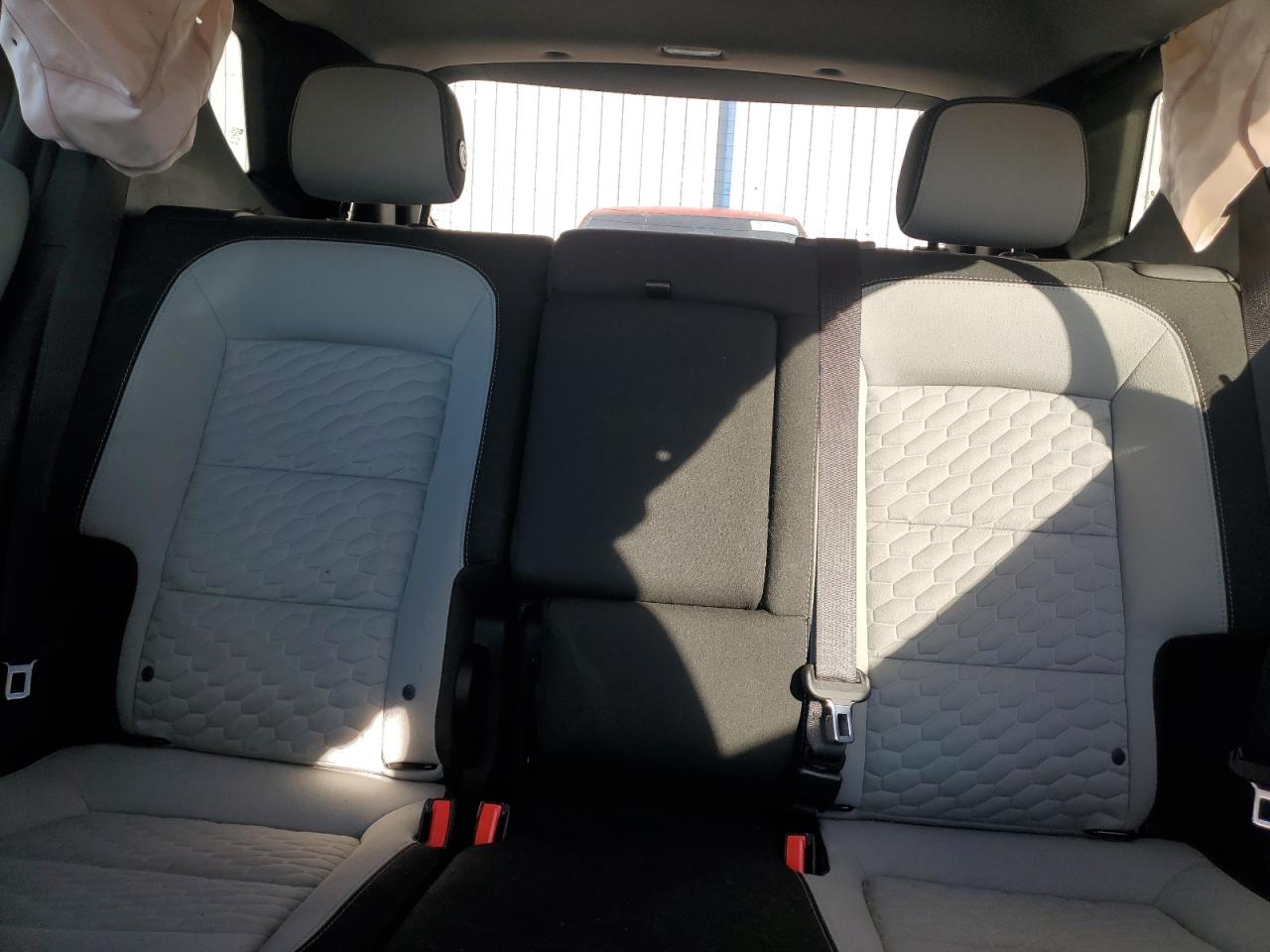 2020 CHEVROLET EQUINOX LT photo 10