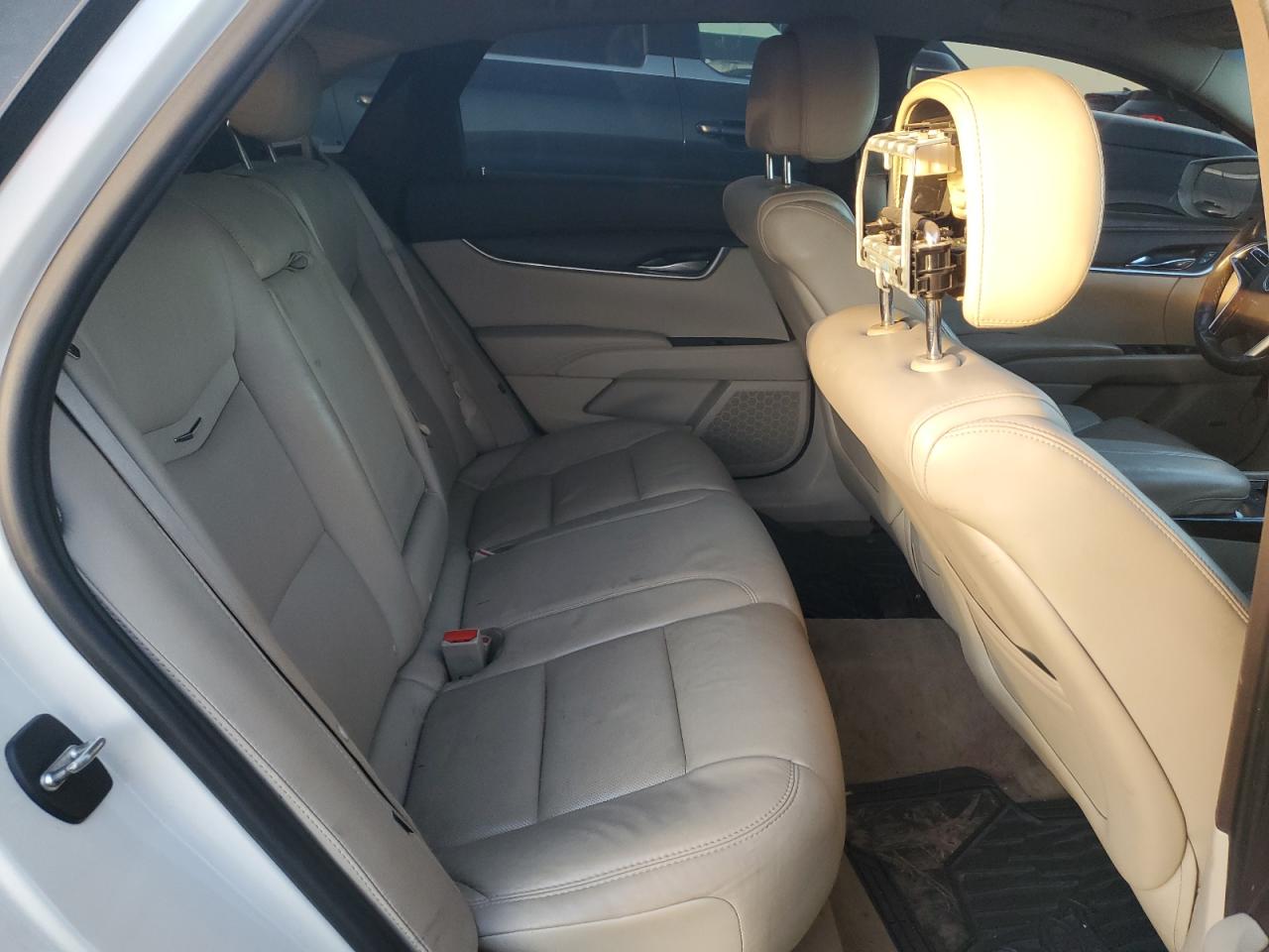2013 CADILLAC XTS photo 28