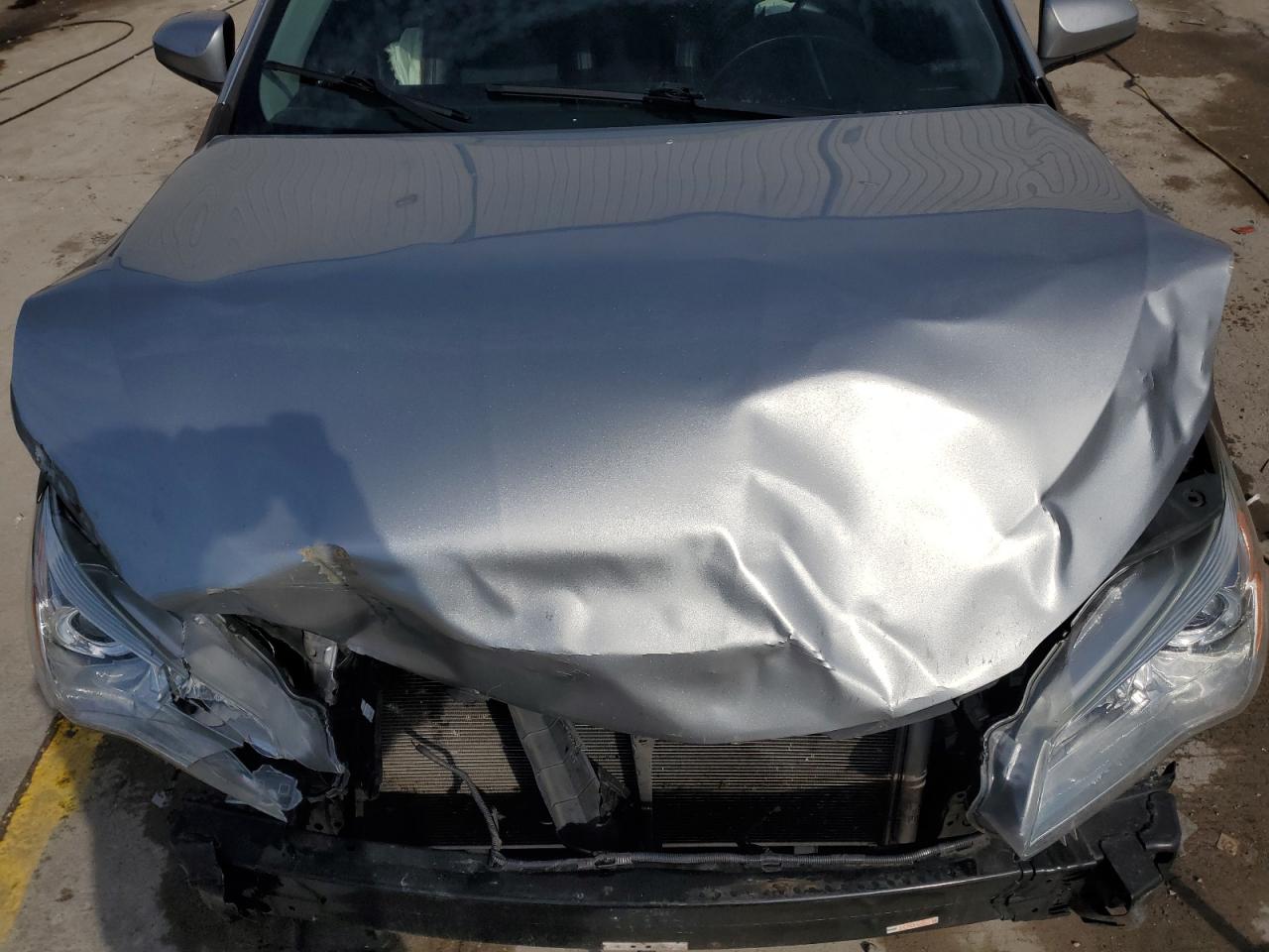 2015 TOYOTA CAMRY SE photo 11