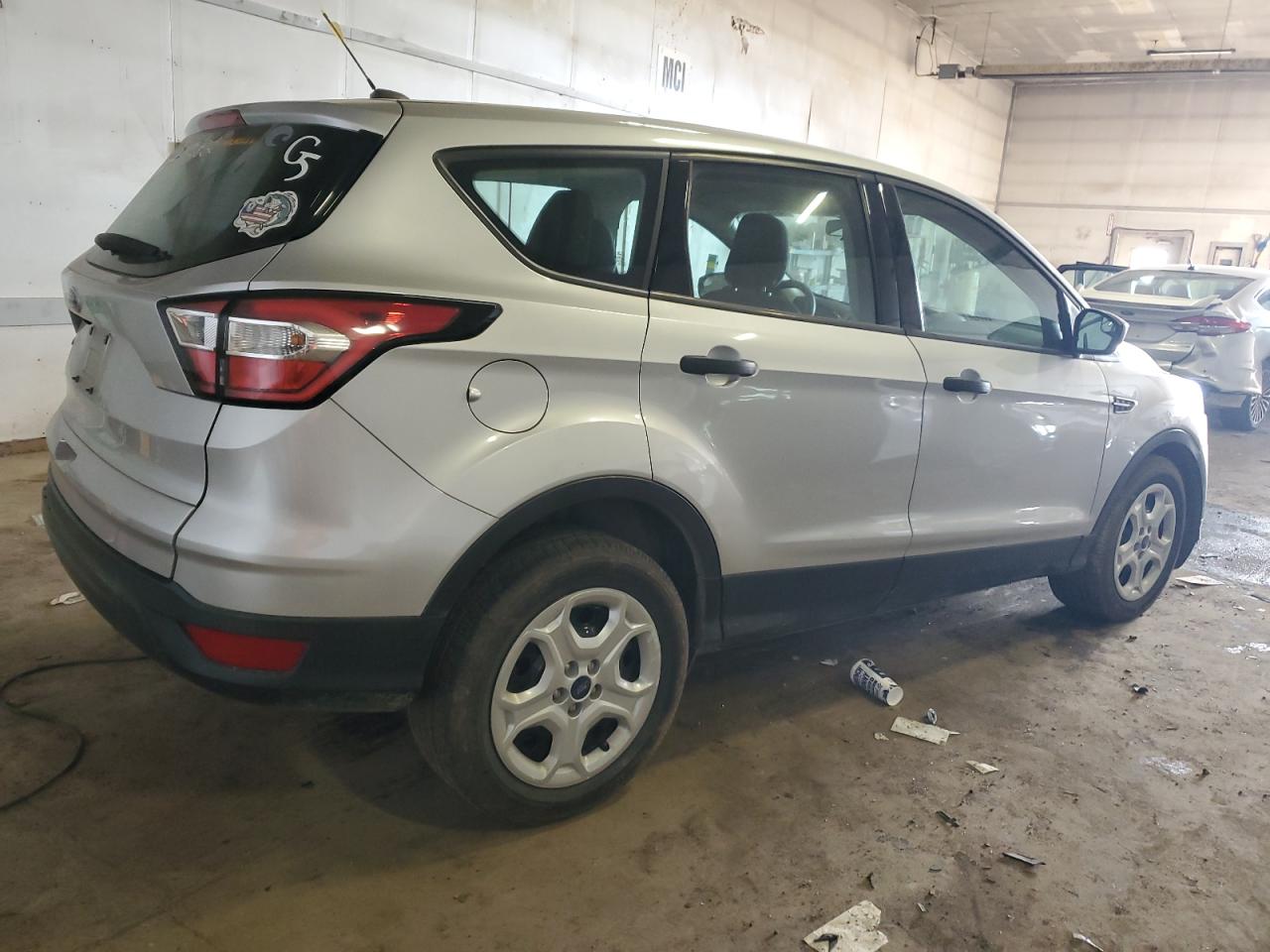 2018 FORD ESCAPE S photo 5
