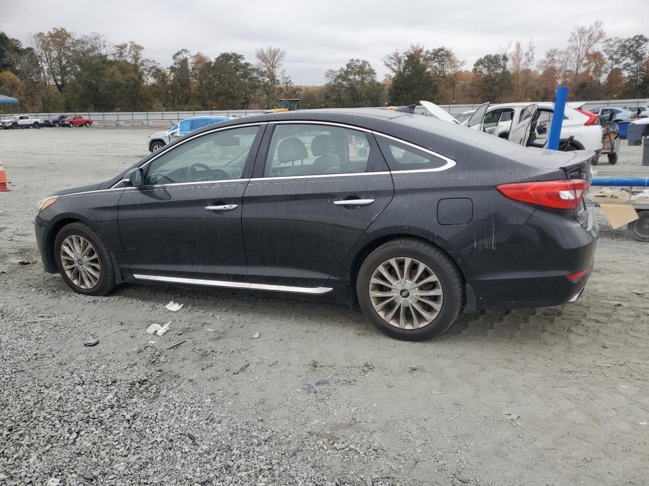 2015 HYUNDAI SONATA SPORT photo 3