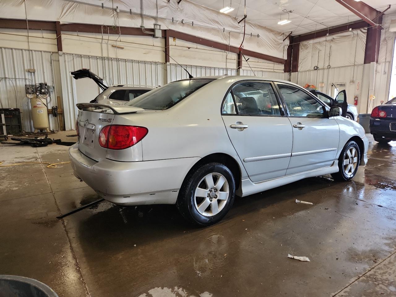 2003 TOYOTA COROLLA S photo 3