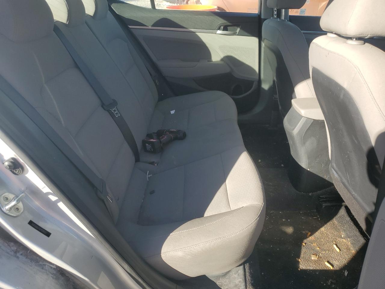 2020 HYUNDAI ELANTRA SEL photo 10