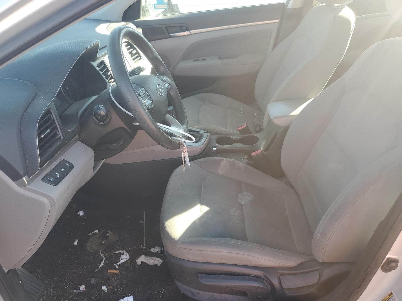 2020 HYUNDAI ELANTRA SEL photo 7
