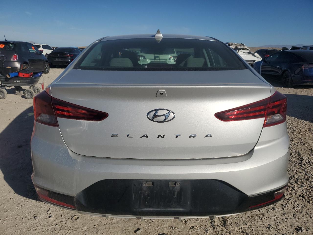 2020 HYUNDAI ELANTRA SEL photo 6
