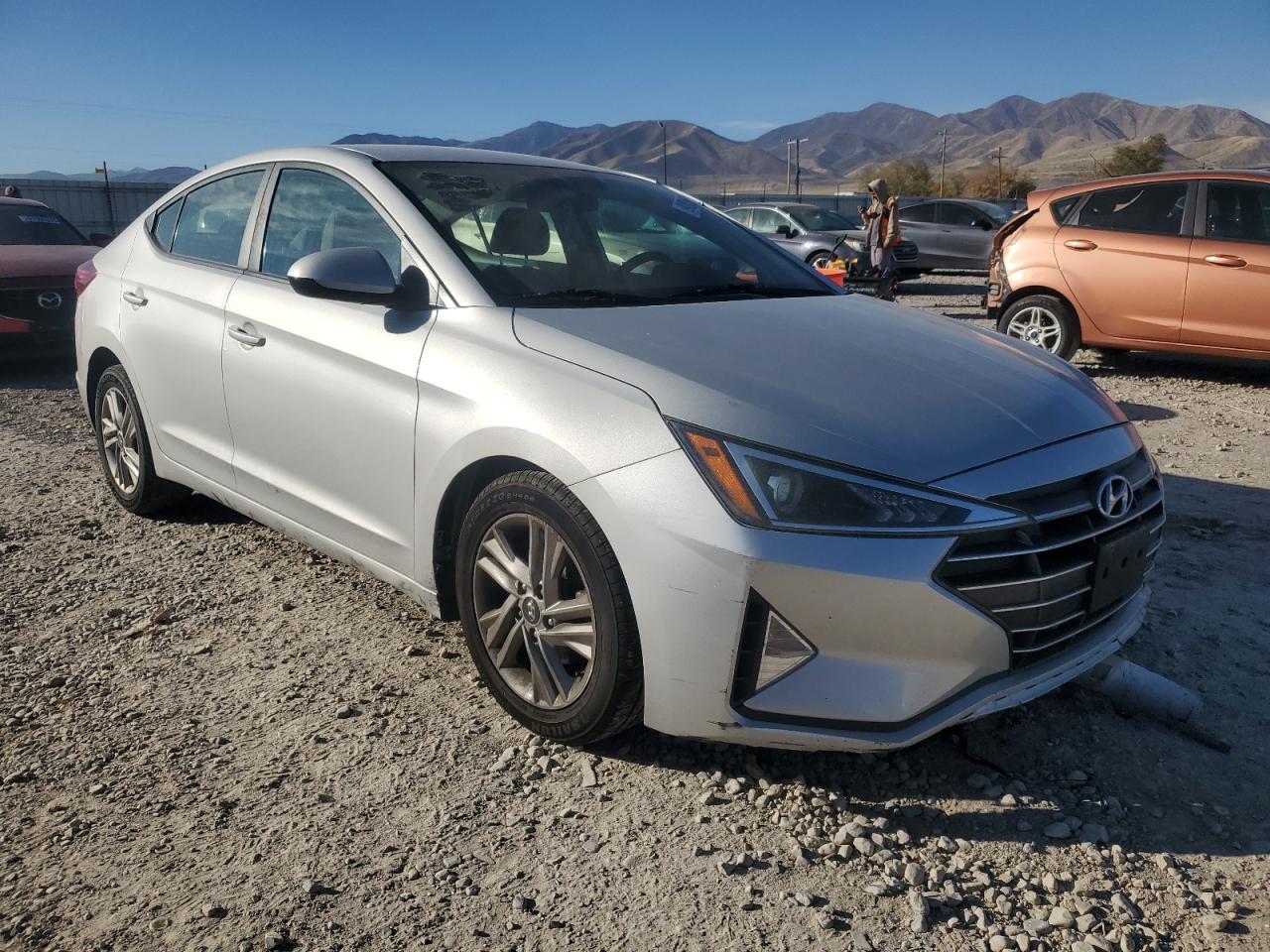 2020 HYUNDAI ELANTRA SEL photo 4
