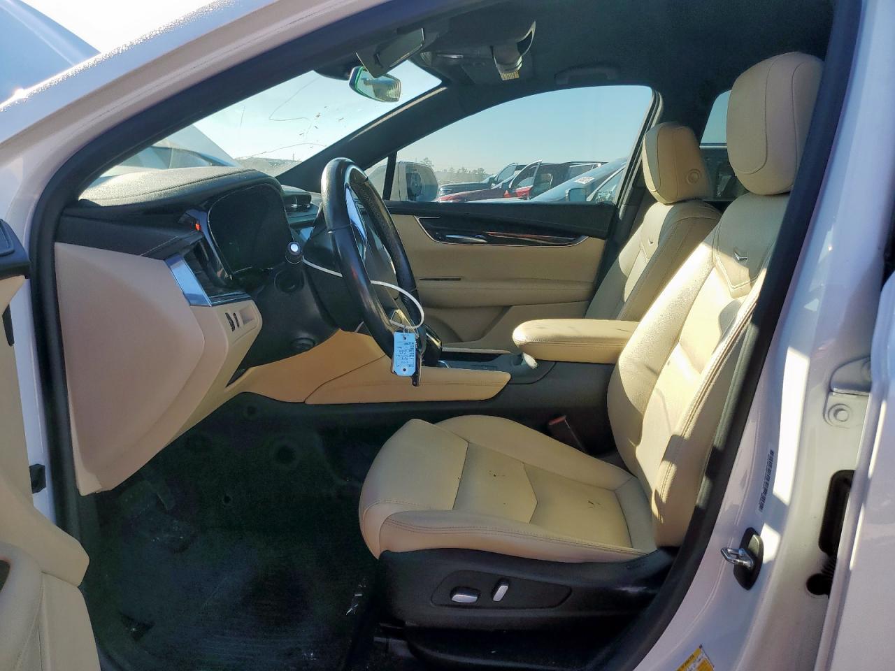 2019 CADILLAC XT5 photo 7