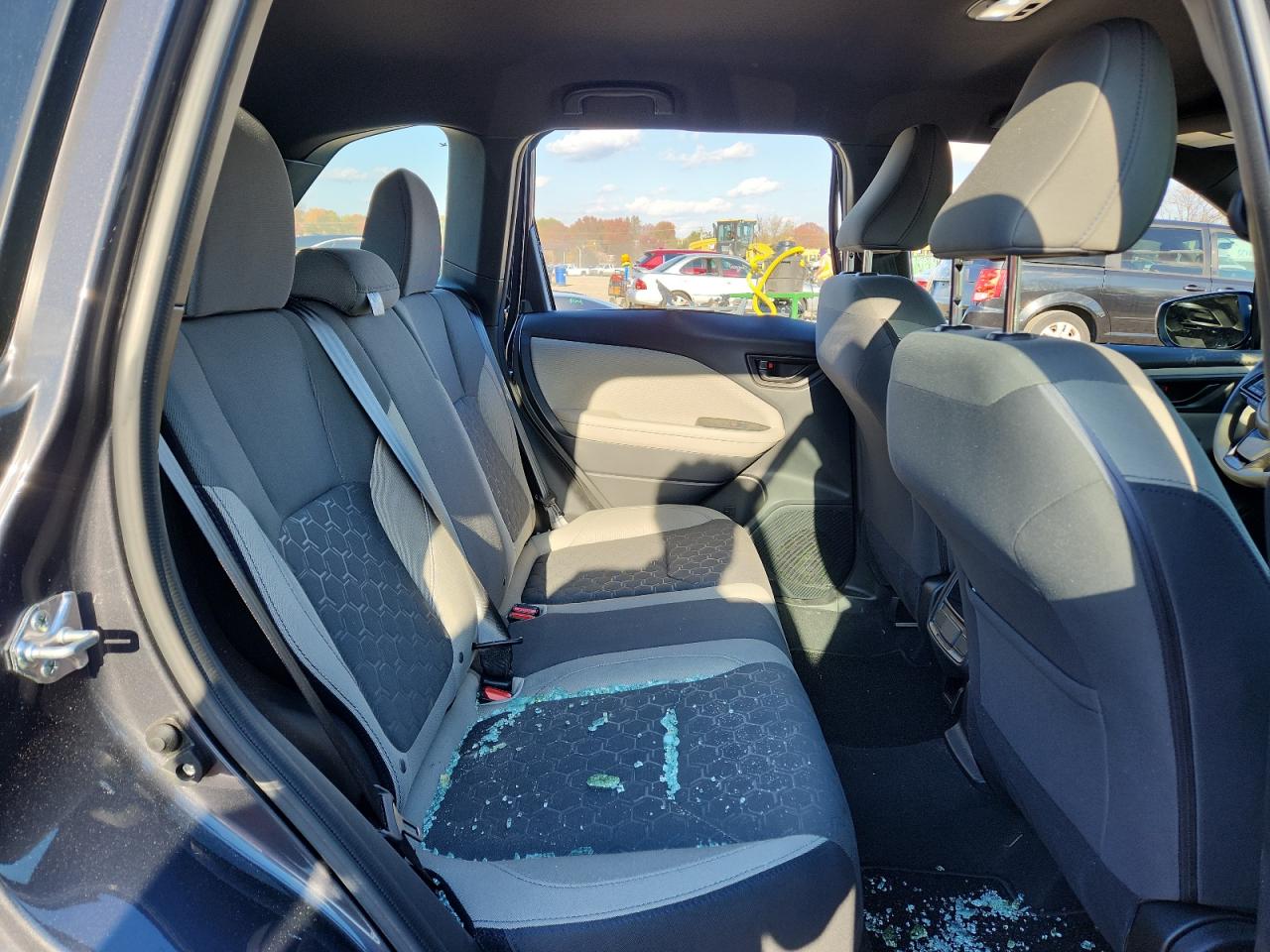 2025 SUBARU FORESTER photo 21