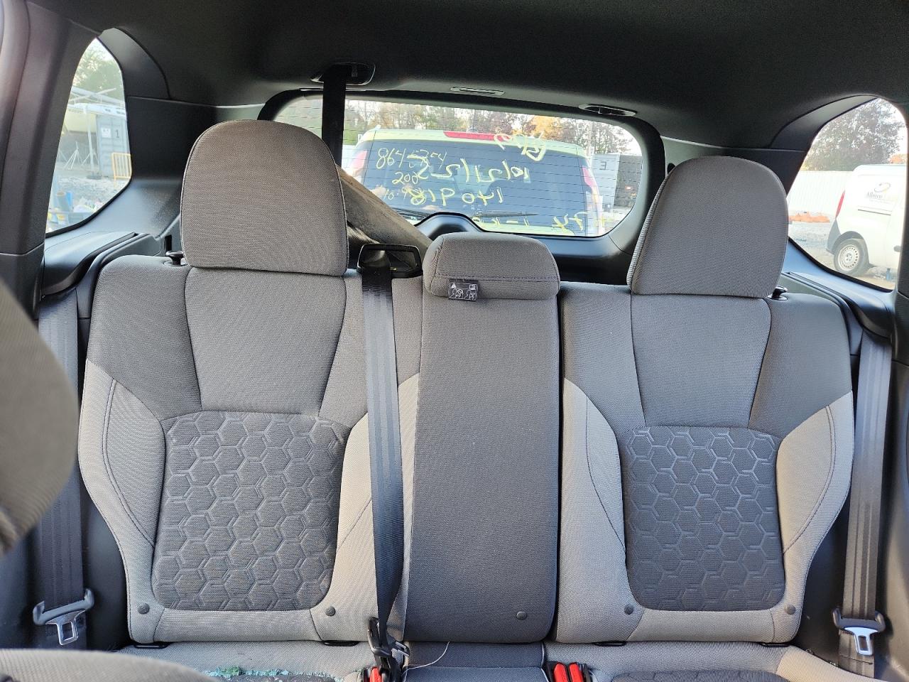 2025 SUBARU FORESTER photo 19