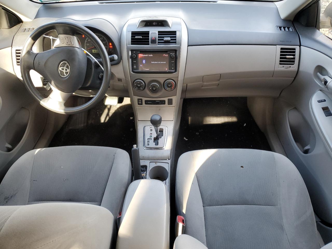 2013 TOYOTA COROLLA BASE photo 15