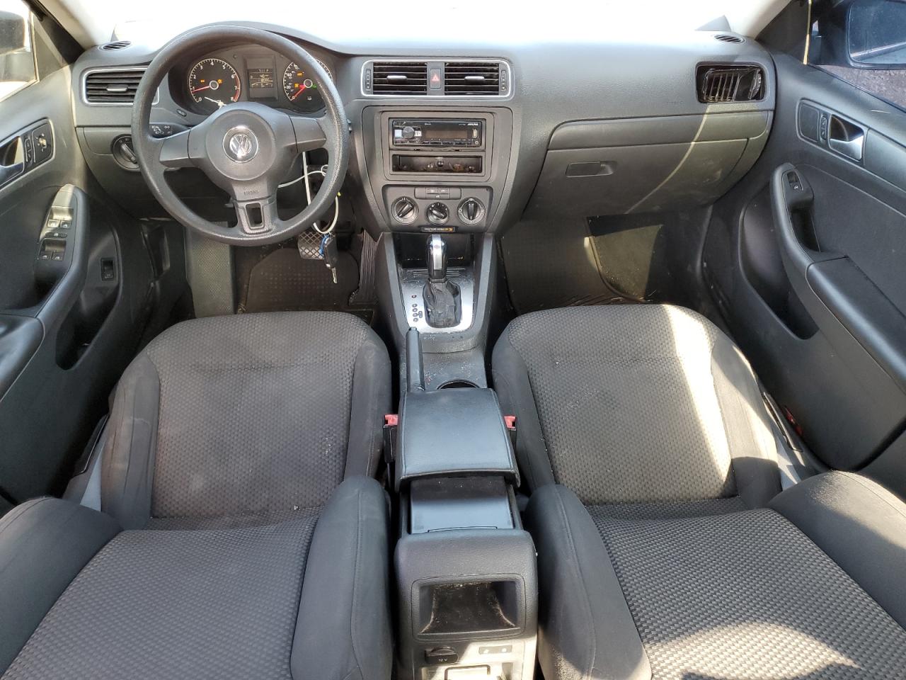 2014 VOLKSWAGEN JETTA photo 8