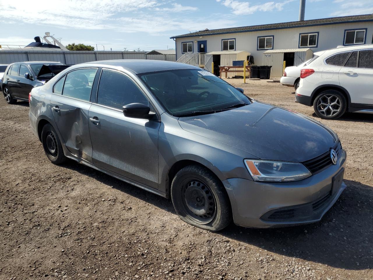 2014 VOLKSWAGEN JETTA photo 4