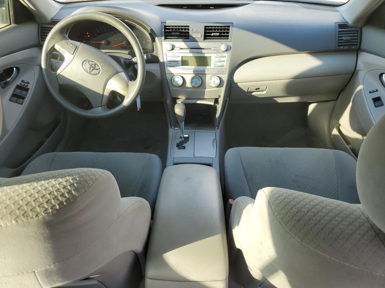 2008 TOYOTA CAMRY LE photo 8