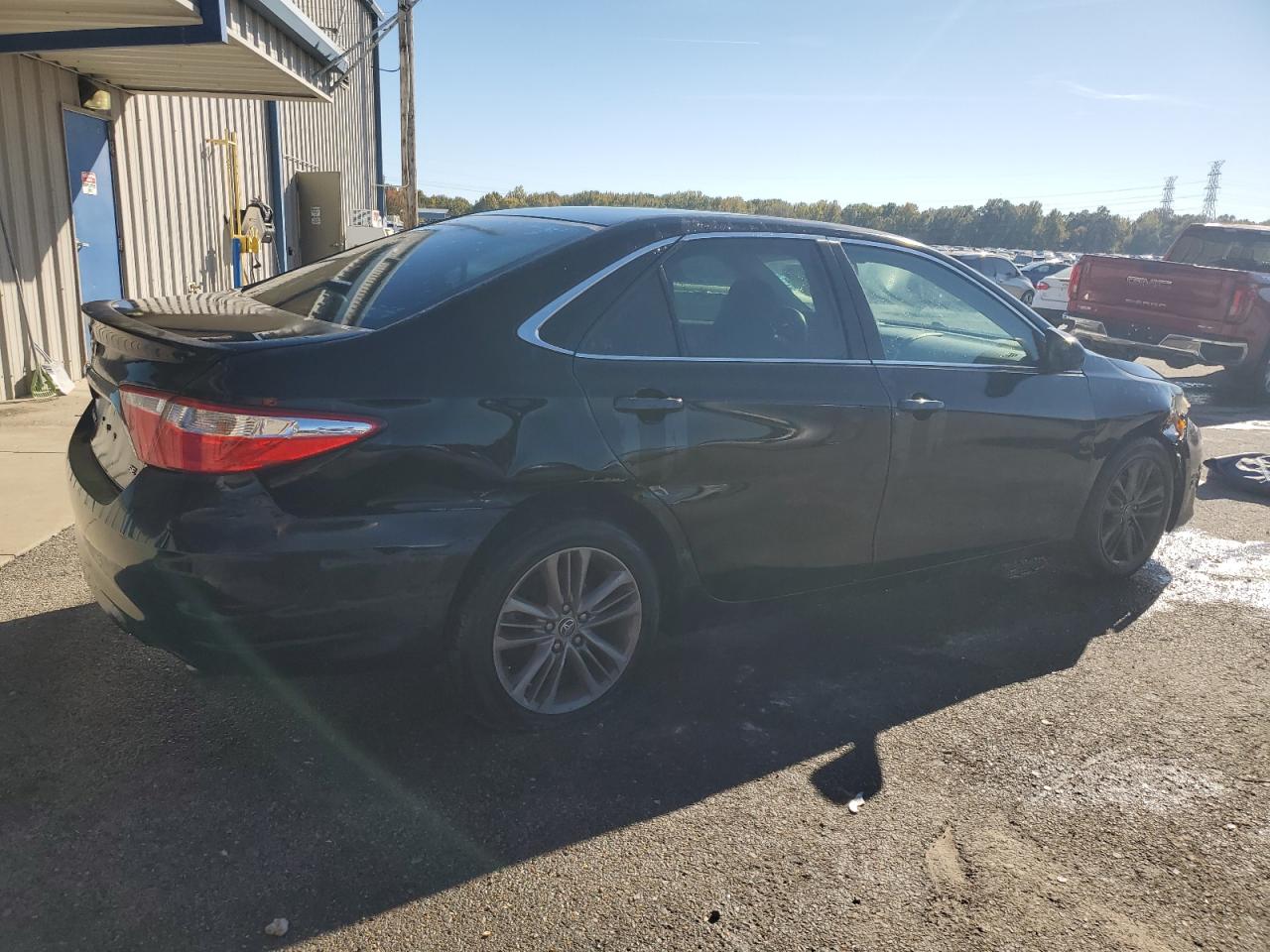 2015 TOYOTA CAMRY SE photo 7