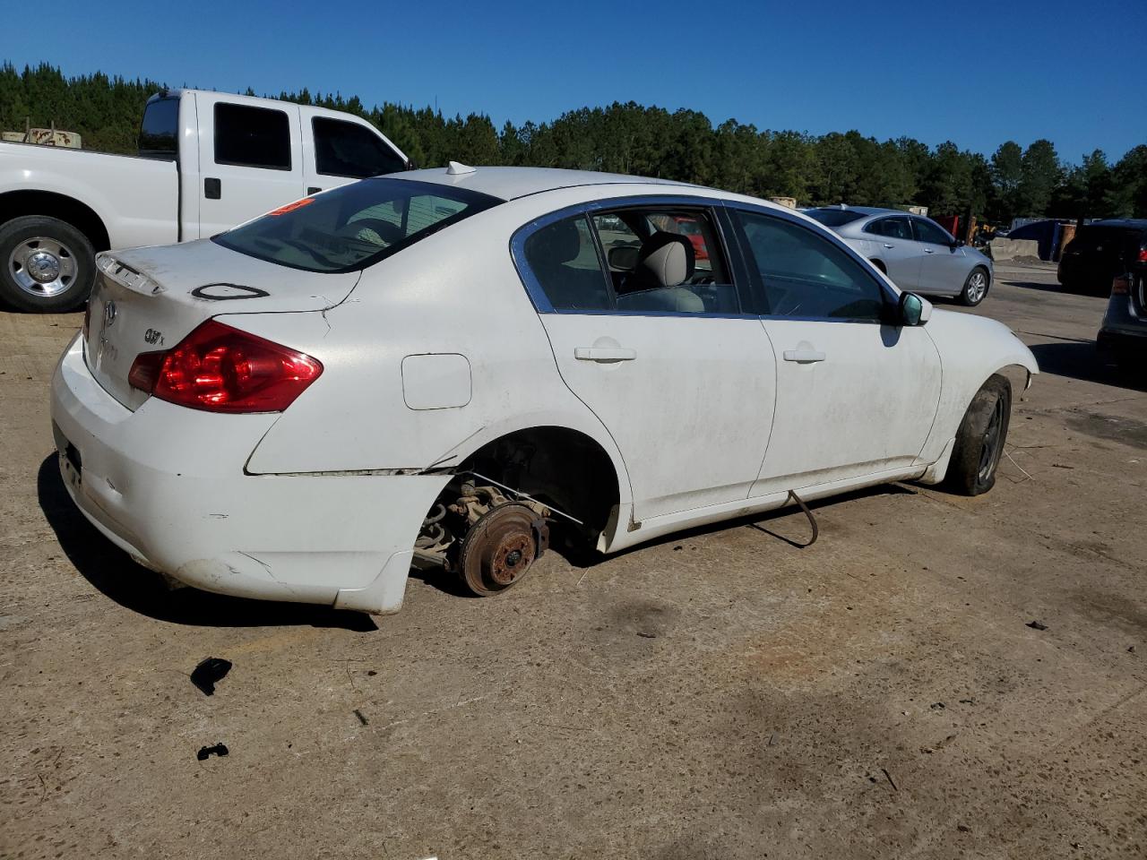 2009 INFINITI G37 photo 7