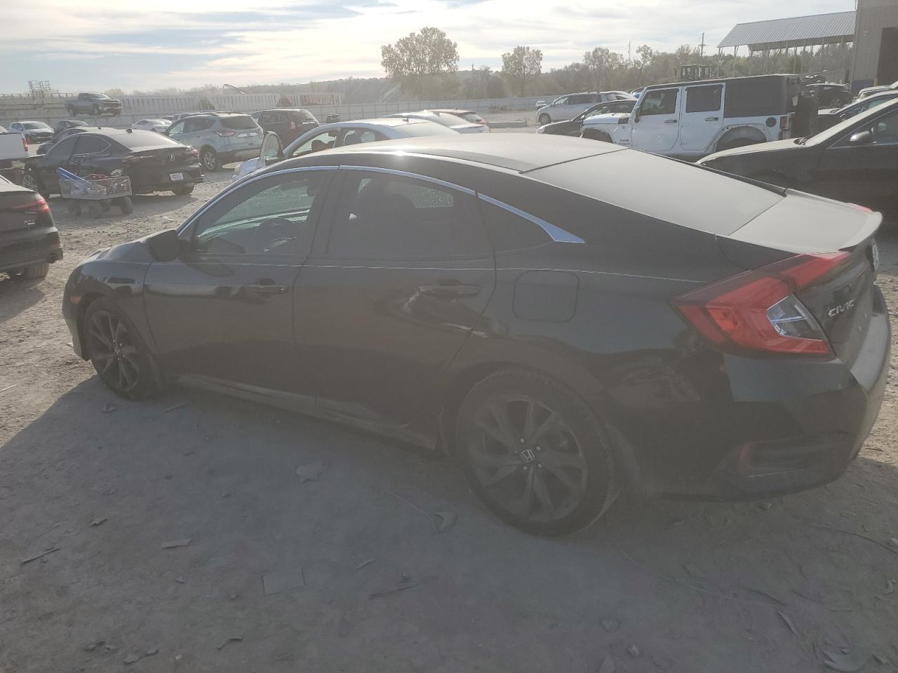 2020 HONDA CIVIC SPORT photo 3
