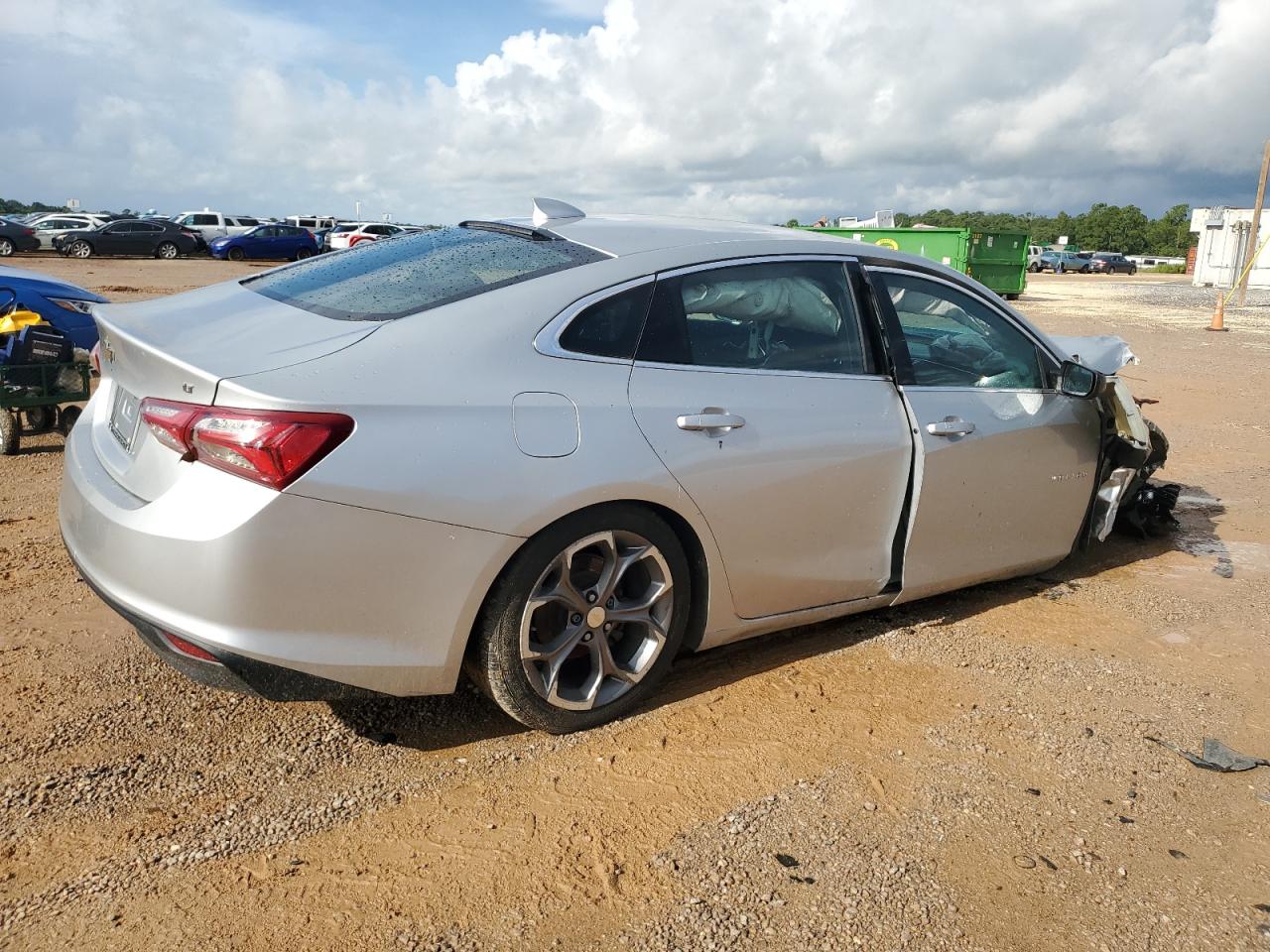 2020 CHEVROLET MALIBU LT photo 5