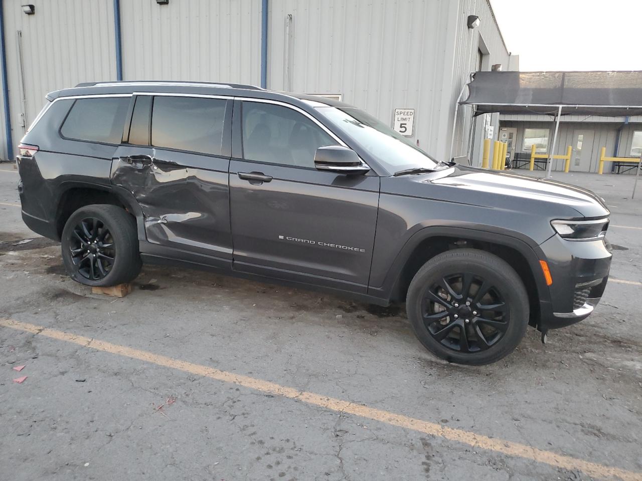 2022 JEEP GRAND CHEROKEE L LIMITED photo 10