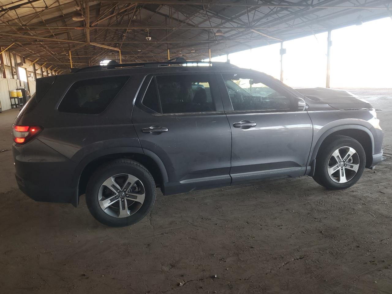2025 HONDA PILOT EXL photo 3