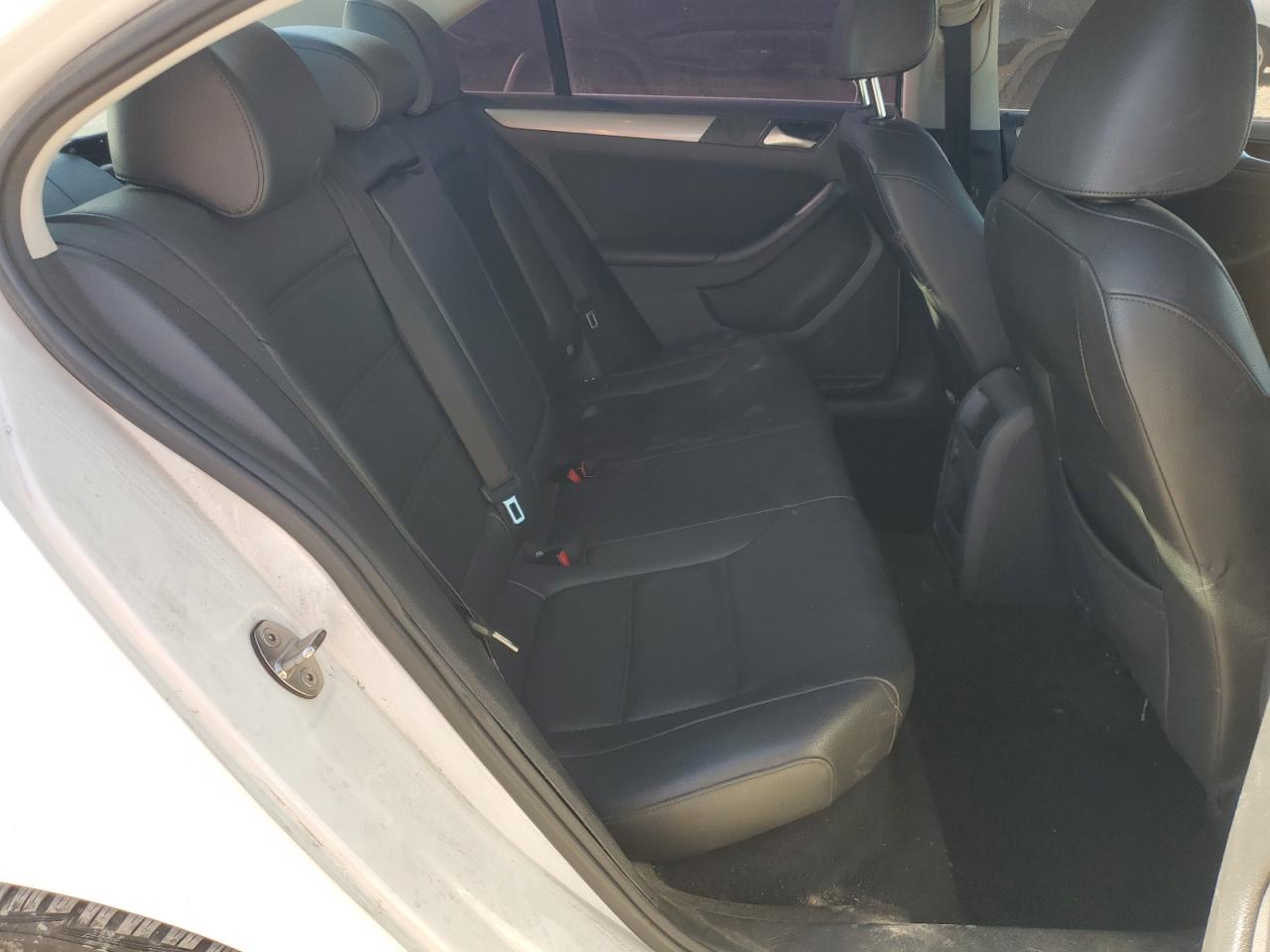 2017 VOLKSWAGEN JETTA SE photo 10