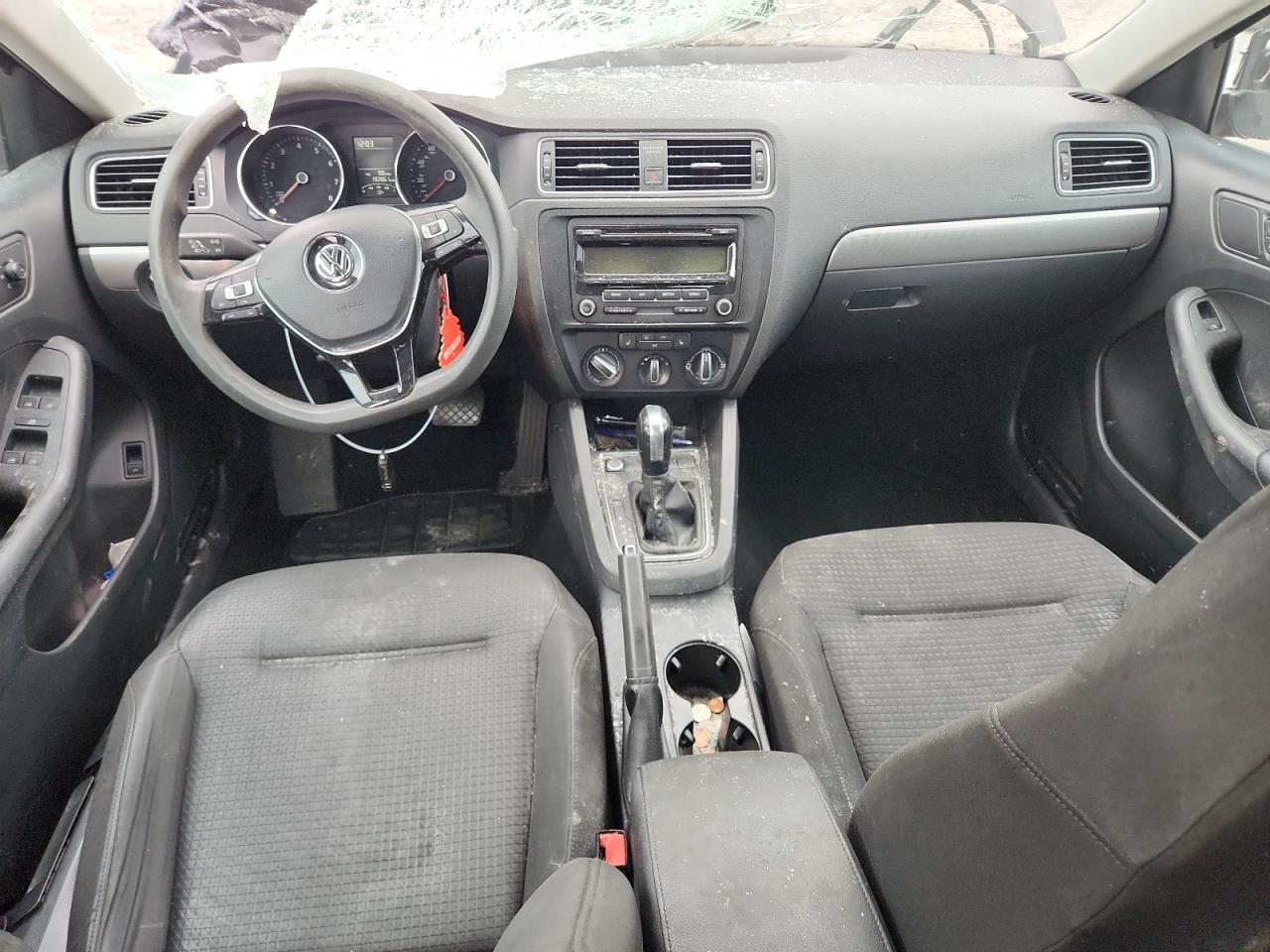 2015 VOLKSWAGEN JETTA SE photo 8