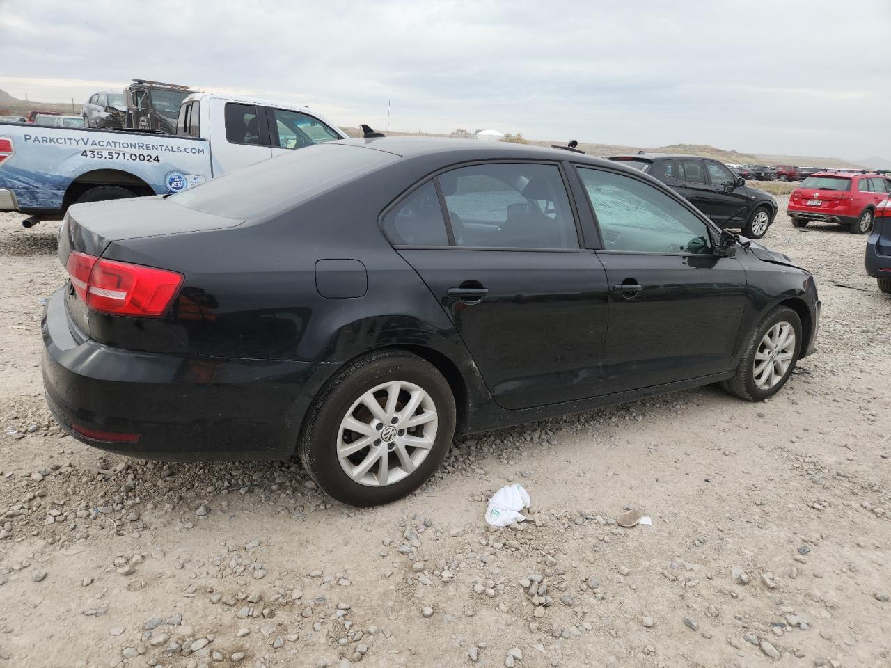2015 VOLKSWAGEN JETTA SE photo 3