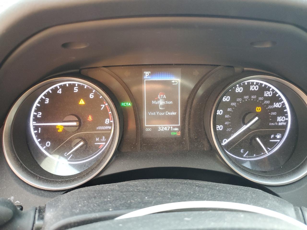 2021 TOYOTA CAMRY SE photo 17