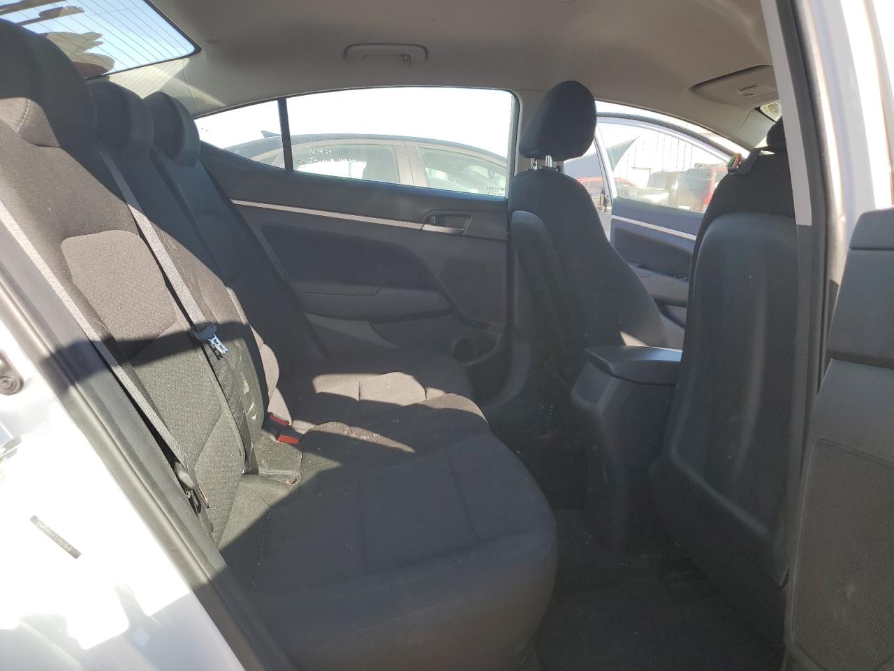 2020 HYUNDAI ELANTRA SEL photo 19